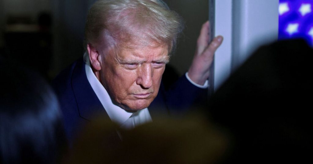 Trump: US faces a "economic disaster" If Supreme Court rules against tariffs