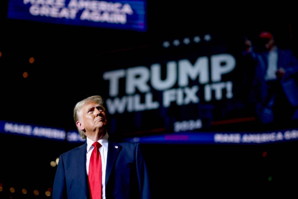 Trump denies that the US is preparing an imminent attack against military objectives in Venezuela