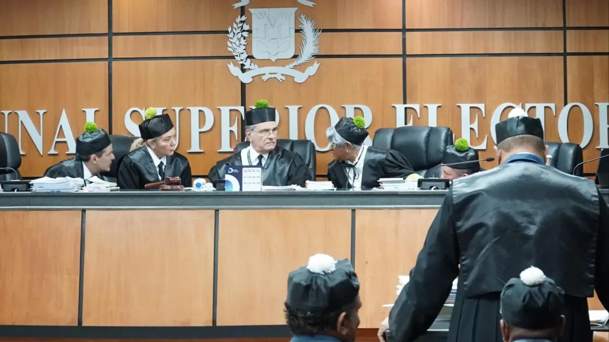 UNIORE reconoce al Tribunal Superior Electoral por su labor y respalda su ratificación