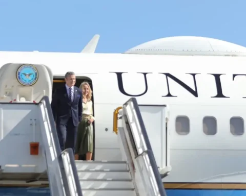 Secretario de Defensa de Estados Unidos se reúne con Luis Abinader en República Dominicana