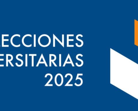 University students vote