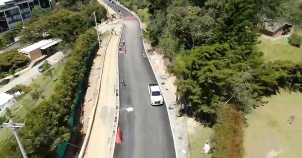 Urgent intervention on the Autopista-San Luis road after loss of banking