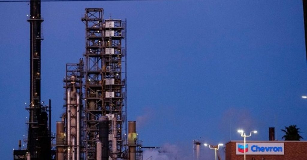 Venezuela hides its oil shipments to Cuba in October