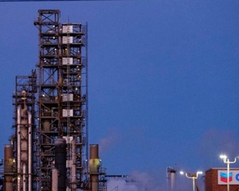 Venezuela hides its oil shipments to Cuba in October