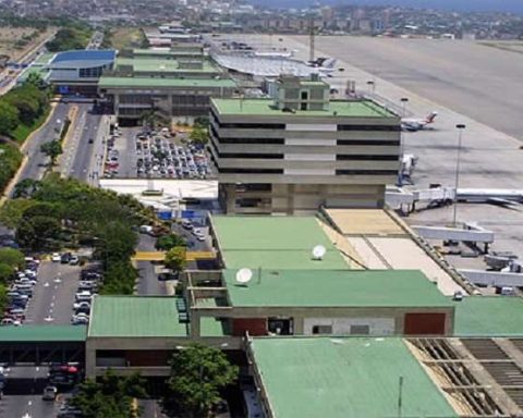 Venezuela revokes concession to six airlines for joining terrorist actions