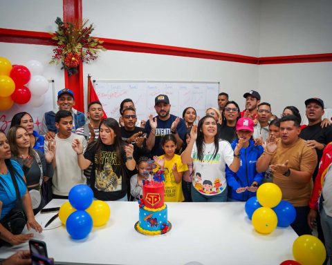 Venezuelan youth participated firmly in the fourth Popular Consultation