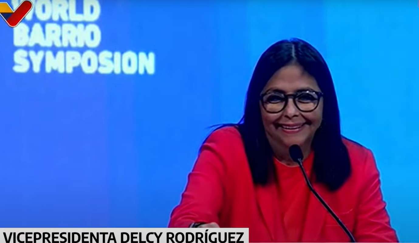 Vice President installs the First World Neighborhood Symposium