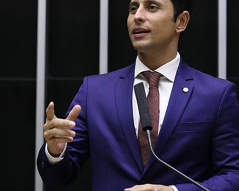 Vice-president of the INSS CPMI accuses Maranhão deputy of threat