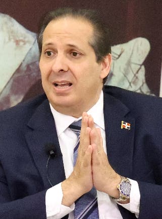 Víctor Atallah descarta brote de chikungunya y pide reforzar medidas contra el mosquito