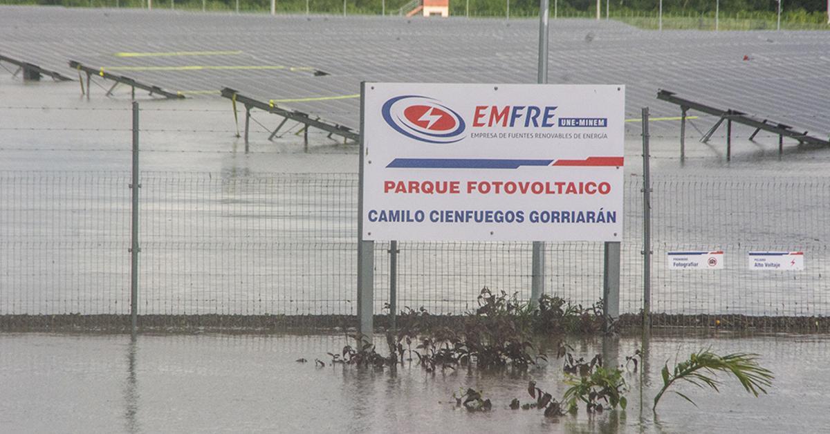 Vietnam donates four solar parks to Cuba, mired in a serious energy crisis