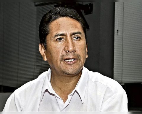 Vladimir Cerrón takes advantage of a police officer's health to demand his freedom: "I will operate it if they review my judicial situation"