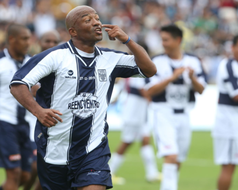 Waldir Sáenz will run for the Senate, with which party?