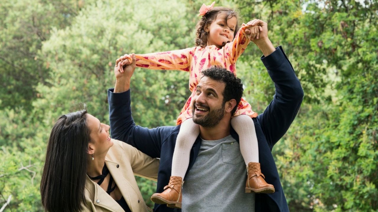 What is the place in Chile that is 49 minutes from Santiago, surrounded by nature and that is ideal for