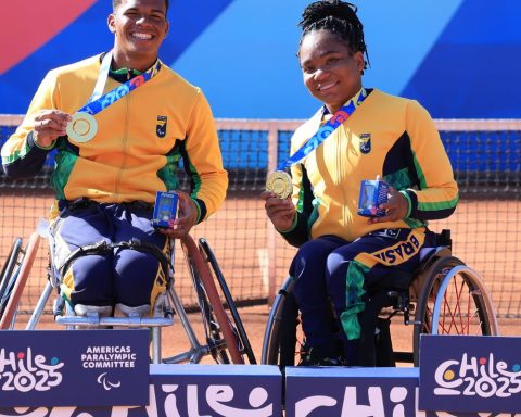 Wheelchair tennis from Brazil wins 3 golds in Parapan de Jovens