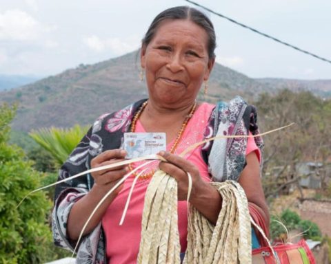 When do they pay the Welfare pension and what letter is it today? Last payment date 2025