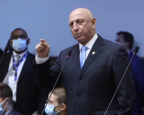 Wife of Congressman José Cueto dies: Presidency and Congress send their condolences