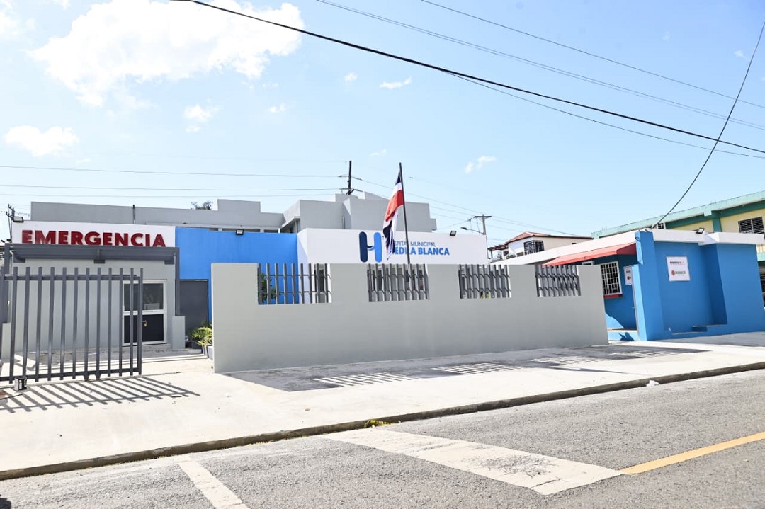 With an investment of RD$45 million, the renovation of the Piedra Blanca Municipal Hospital is inaugurated