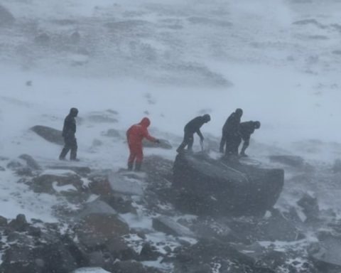 Woman dies and two are injured after a vehicle accident at the Marcapomacocha intersection