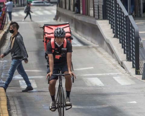 Working poverty decreases 0.8% in the third quarter