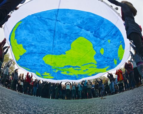 World leaders demand climate action at the opening of COP30, marked by contradictions