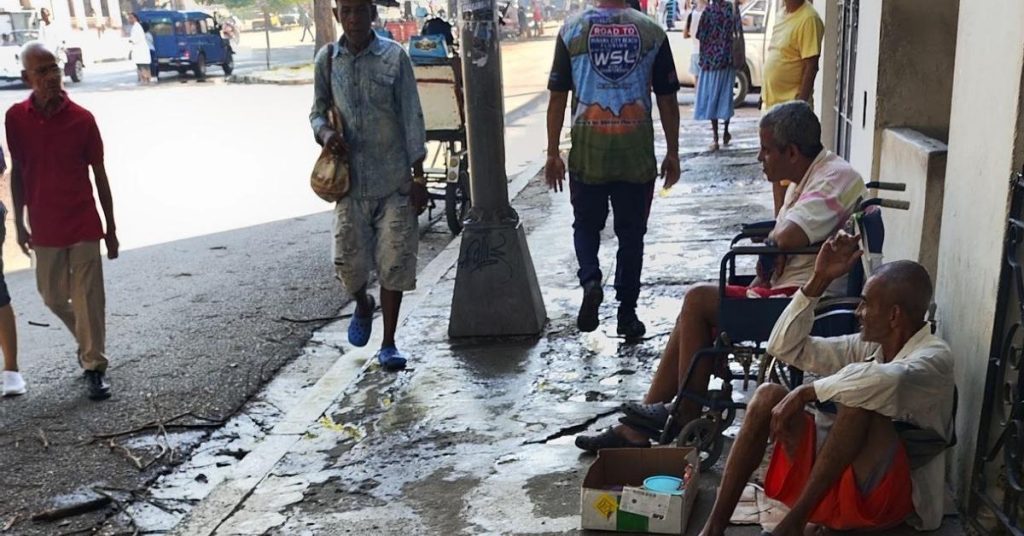 "A seizure is coming in Cuba"warns the prestigious British media 'The Economist'