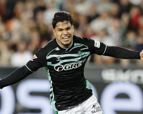 "I'm a nine that helps, I don't just think about myself"