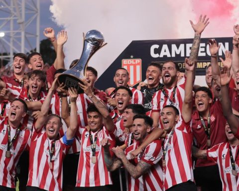 2-1: Estudiantes also lift the Champions Trophy