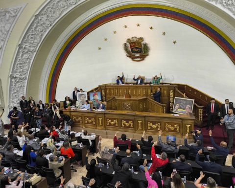 2020 National Assembly presents bill for Venezuela to withdraw from the ICC