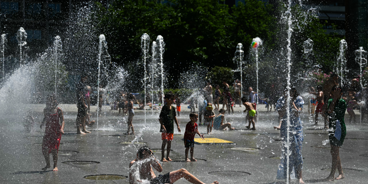 2025 aims to be the second hottest year on record, according to European monitor