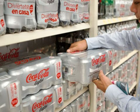 3, 2, 1… Remember, this tax increases for soft drinks, tobacco and gasoline in 2026