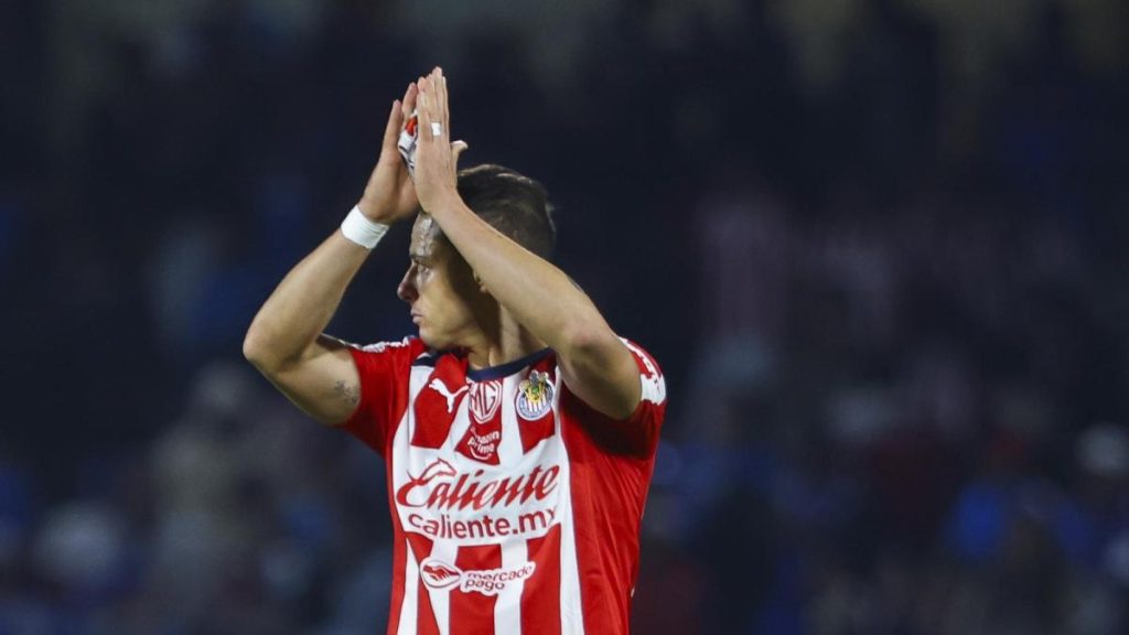 3-2: 'Chicharito' makes a mess and Guadalajara is eliminated by Cruz Azul