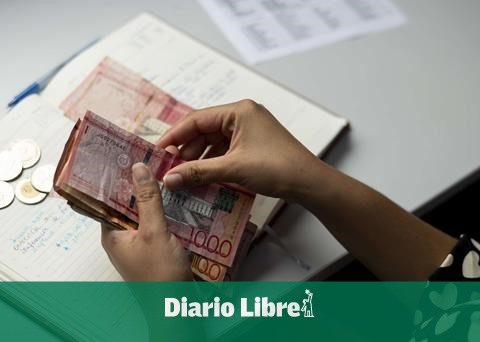 75% of Dominican payments are in cash