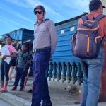 A market under siege: the 'candonga' of 100 and Boyeros retreats in the face of the police raid