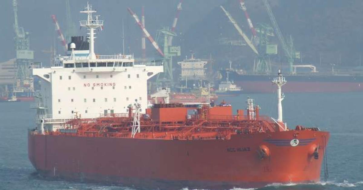 A ship with 330,000 barrels of Russian crude oil arrives in Cuba in its worst electrical crisis