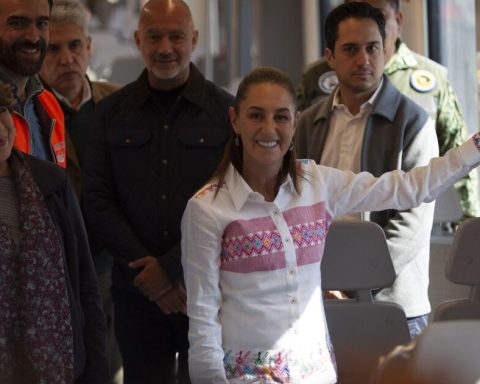After a complaint from residents, Sheinbaum assures that she asked to stop the Suburban Train