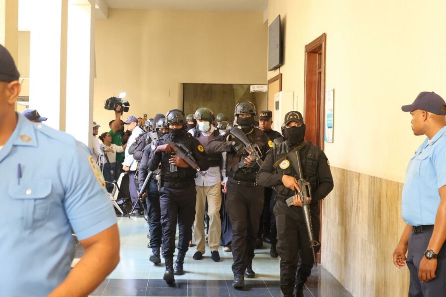 Agents transfer defendants from the Cobra case for embezzlement from SENASA to court