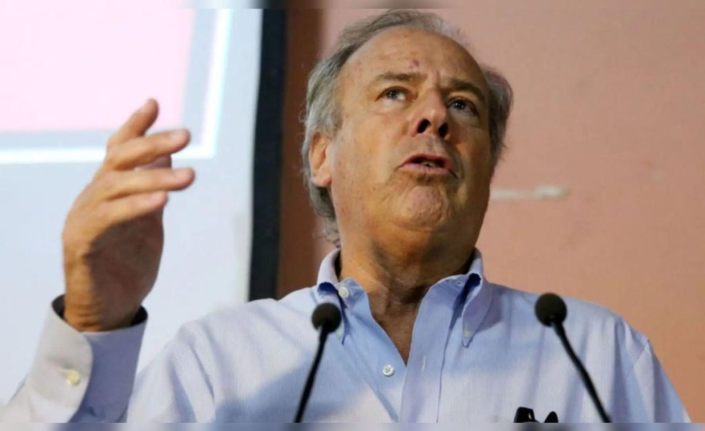Alfredo Barnechea is the Popular Action candidate after beating Julio Chávez amid questions about fraud