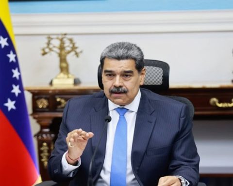 Analyst Víctor Vegas: President Maduro is strengthened in the face of the US institutional crisis.