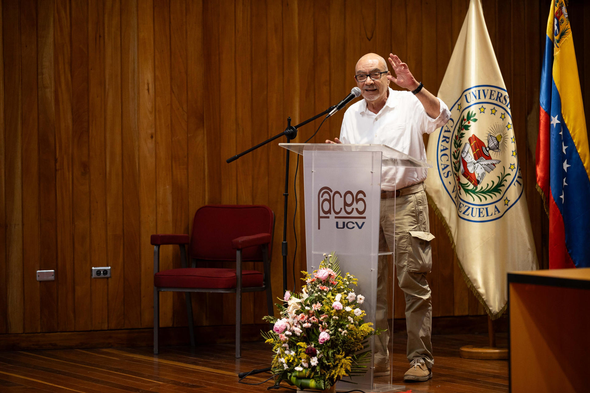 Andrés Caleca advocates a transition without US intervention: "We propose a broad social movement"