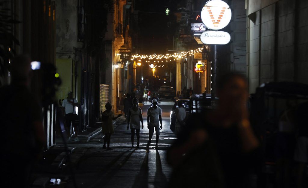 At the gates of the Christmas celebrations, the blackouts do not abate in Cuba