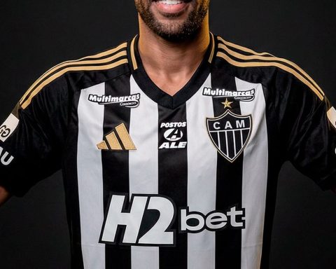 Atlético-MG announces left-back Renan Lodi