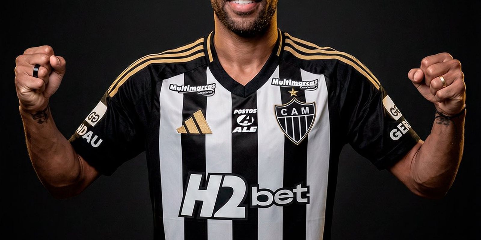 Atlético-MG announces left-back Renan Lodi