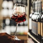 Awarded in the world, pressured at home: the other battle of Mexican wine