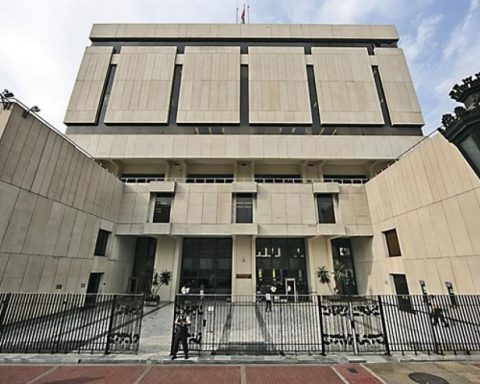 BCR calls for caution with public spending