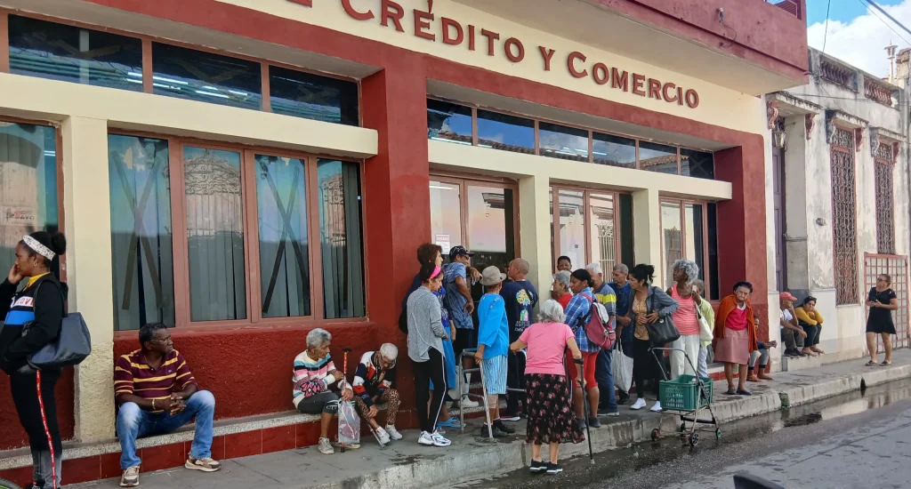 Bent over and sore: Cubans suffer the consequences of Chikungunya