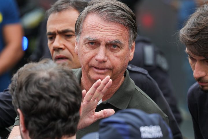 Bolsonaro's defense presents a new domicile request to the STF