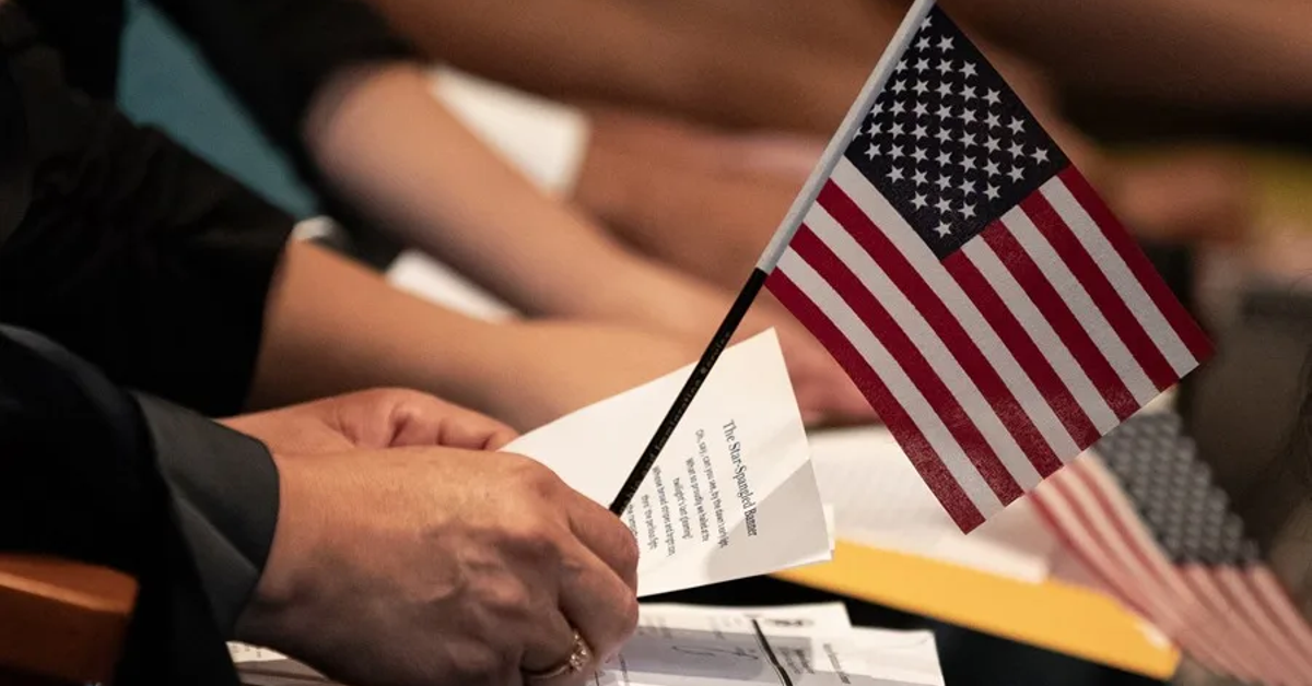 Broken dreams for a Cuban: the US cancels a nationality oath ceremony