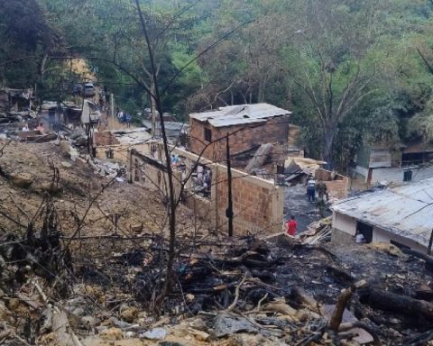 Bucaramanga declares calamity after fire on October 12