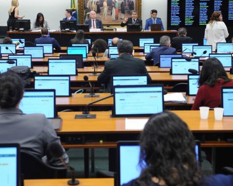 CCJ of the Chamber approves impeachment of Carla Zambelli