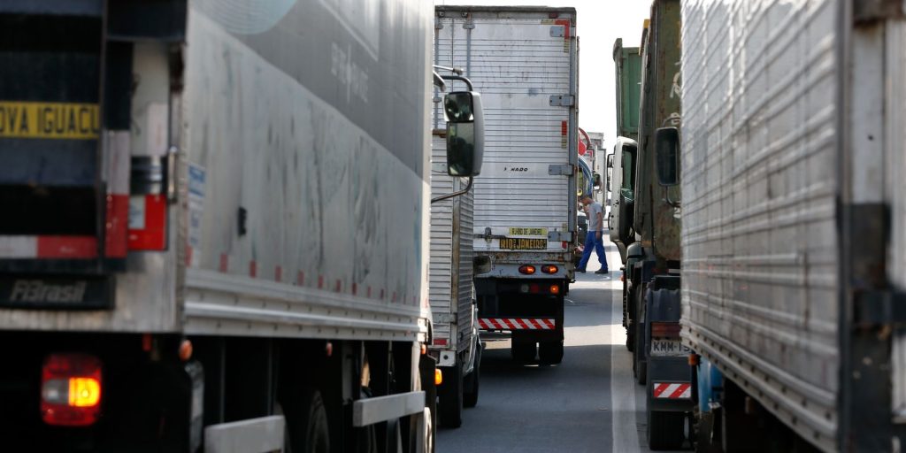 CMN regulates R$6 billion line for truck financing